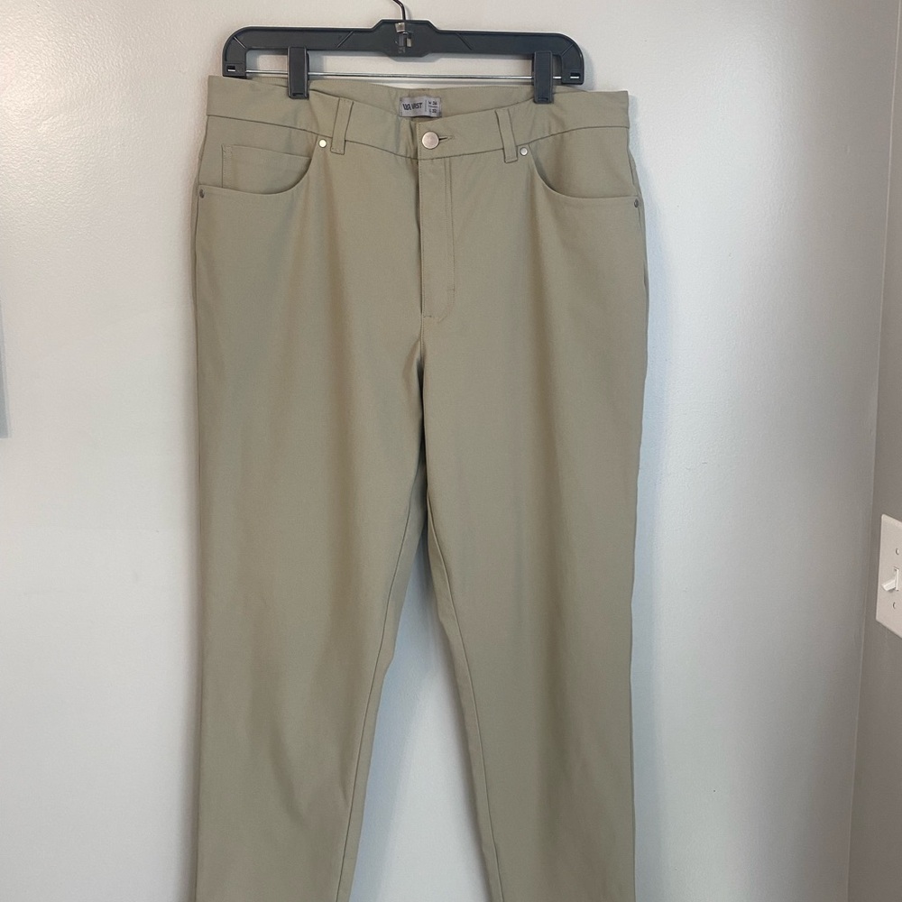 VRST Mens golf/active/casual pants.